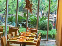 -两咖啡自助餐厅(静安香格里拉酒店)