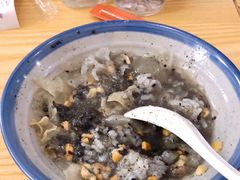 儿时盅盅粥-正南齐北·老街糯米团(洪崖洞店)