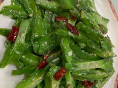 -小辣妹川味海鲜加工店(第一市场椰风巷店)