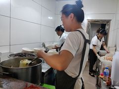 -文山荷鲜居(翠湖店)
