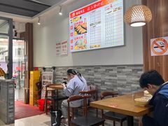 -黄阿姨锅贴大王(万航渡路店)