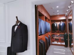 点击看大图 -拉瑞娜LaReine婚纱礼服高级定制