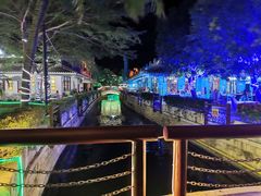 -亚龙湾亚泰商业街