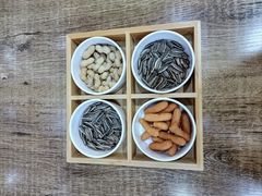-愉肴麻辣香锅(中山路店)
