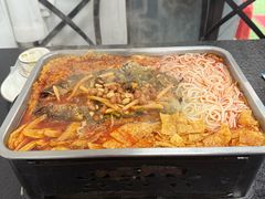 -在巷子里的烤肉店·螺蛳粉烤鱼·牛蛙(和美城店)