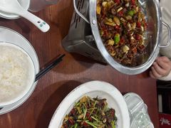 -湖南人家湘菜馆(镇江路店)