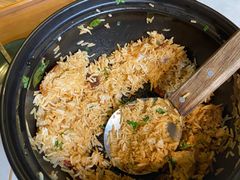 广式腊味煲仔饭-狐狸爱上椰子鸡(滨江星光大道店)