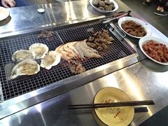 -马路牙子地桌烤肉(工体店)