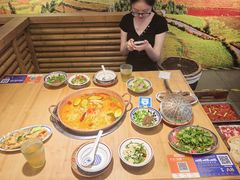 -洱火云南酸菜牛肉火锅(石景山当代商城店)