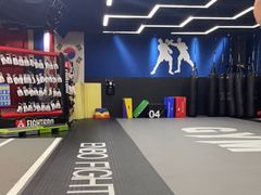 -成杰格斗·拳击·柔术·防身术(建设路店)