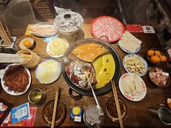 -萍姐火锅·公路夜市(武汉首店)