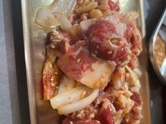 -围炉肉舍•炭烤活鳗•丹东海鲜烤肉(步行街店)