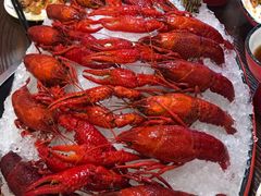 -虾弄弄海派小龙虾·牛羊蝎子火锅