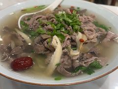-犇逸·乐山跷脚牛肉·四川现炒(览海店)