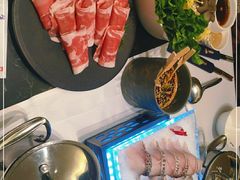 -红鼎豆捞·非遗鲍皇汤火锅(宝丰路店)