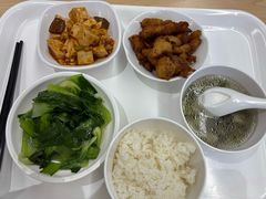 -上海对外经贸大学松江校区-食堂