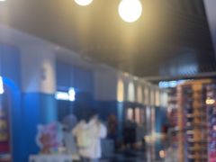 -完美世界影城(昆明翡翠湾店)