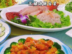 -范饭椰林川湘味海鲜·椰子鸡(三亚湾椰梦长廊店)