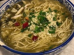 -轻捞慢起面馆(新世界百货店)