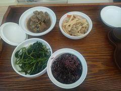 -雪梅月子中心(华侨城店)