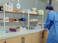 -上海仁爱医院口腔科 · 种植