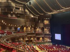 -交通银行前滩31演艺中心