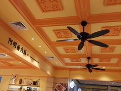 -大食代美食广场(上海中心店)