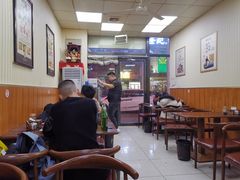 大堂-大肚水饺锅贴·家常融合菜(新港店)
