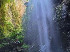 -龙水峡地缝景区