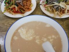 -燕味特色小吃