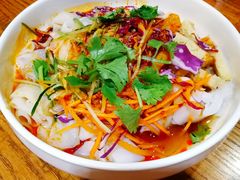 石河子凉皮-西域阿里马新疆菜·清真(桂花路店)