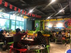 大堂-钢管厂五区小郡肝串串香(奥克斯广场锦城万达店)