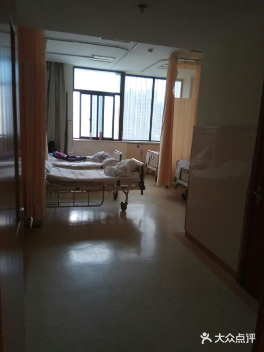 上海市嘉定区妇幼保健院四人间病房图片