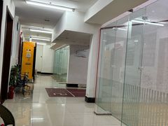 -全民健身中心壁球馆