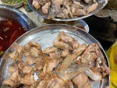 -肖肖酸萝卜鱼火锅(总店)