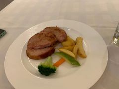 德国烟熏猪排-成桂西餐厅·42年的味道(五大道疙瘩楼店)