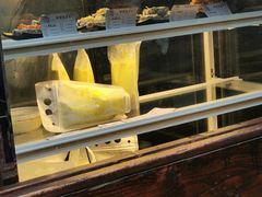 面包甜点陈列柜-品腐记·豆腐王朝(老门东总店)