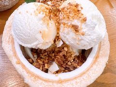 椰子冰淇淋-婉泰·特色小吃·舂鸡脚(告庄二店)