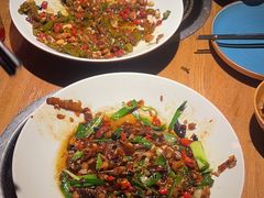 -吃饭皇帝大土家民族菜(正大广场店)
