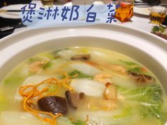 煲淋奶白菜-馋遇江南·精致湖景雅宴(东方之门店)