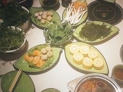 -一叶一世界·素食餐厅(锦华万达店)
