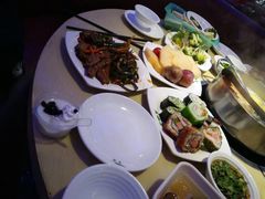 -蒙肥羊·酸汤潮牛·鲜牛肉火锅烤肉自助(岗顶店)