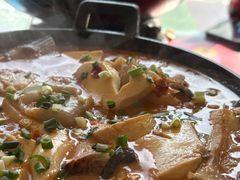 -万佛湖许老大铁锅鱼(黑金冠店)