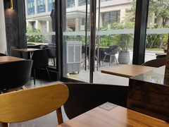 靠窗位-泰熙家(侨城坊QPlex店)