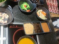 -汉城馆·烤肉火锅餐厅·韩国烤肉(河北云瑧世纪大饭店)