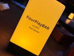-FOUR PLAY BAR