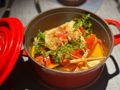 马赛海鲜锅-弦月窗LUNETTE BY AMANDA(复兴路店)