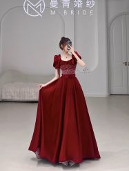 点击看大图 -曼青婚纱礼服馆