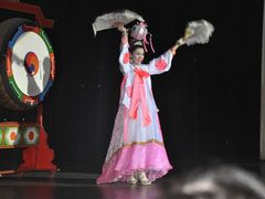 -金东尼人妖秀