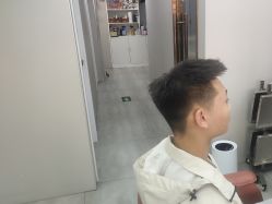 -安蒂护肤造型